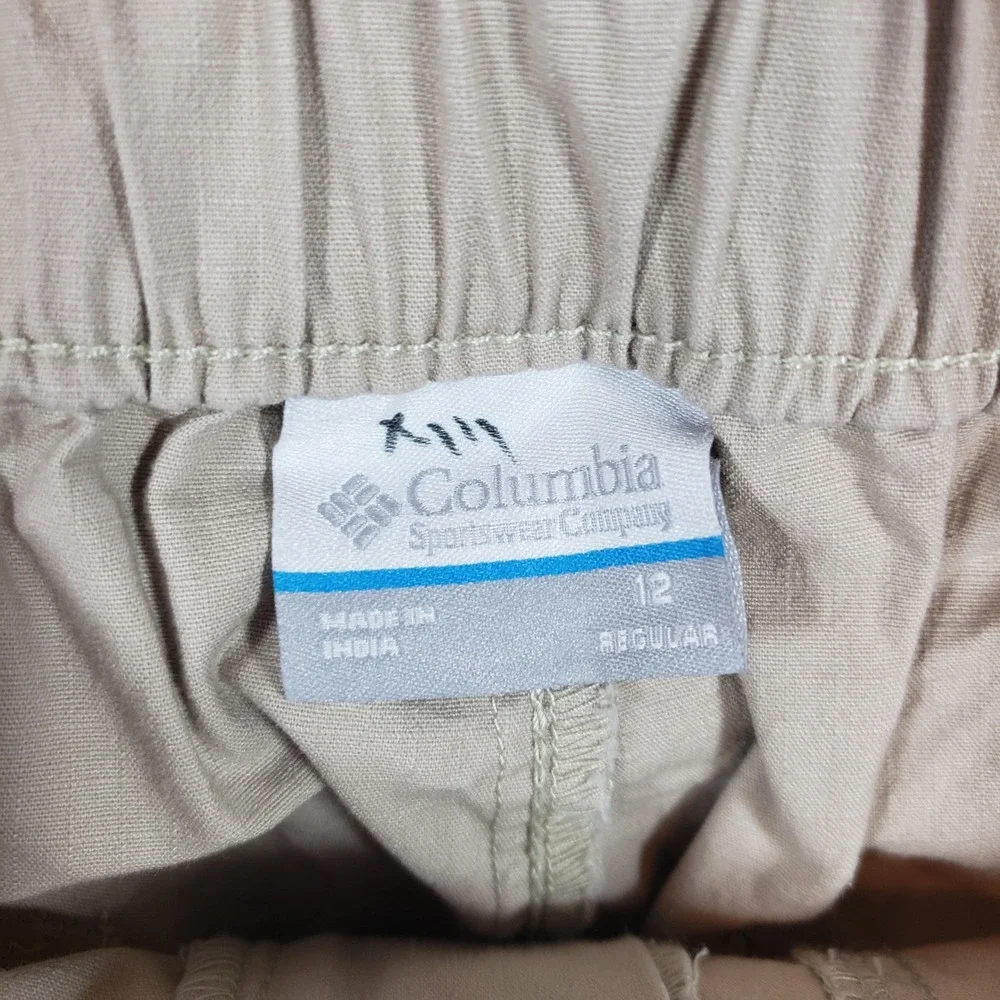 Columbia Womens Regular Fit Beige Cargo Pants Outdoor Hiking Size 12‎ - Picture 2 of 9